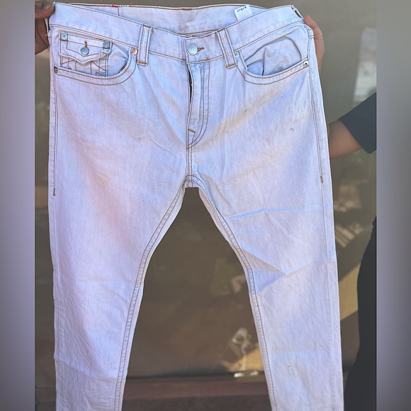 Hello - Picture 1 of 14